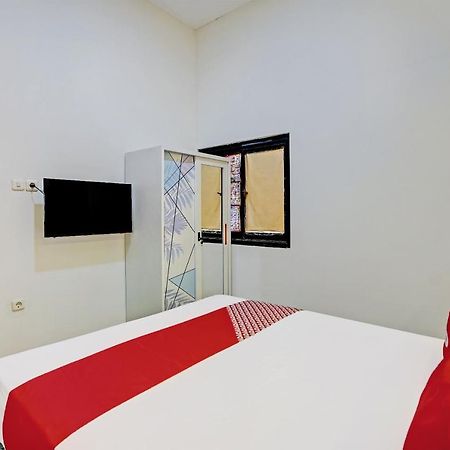 Oyo 92435 Sunlo Cozy Home Family Homestay Syariah Surabaya Exterior foto