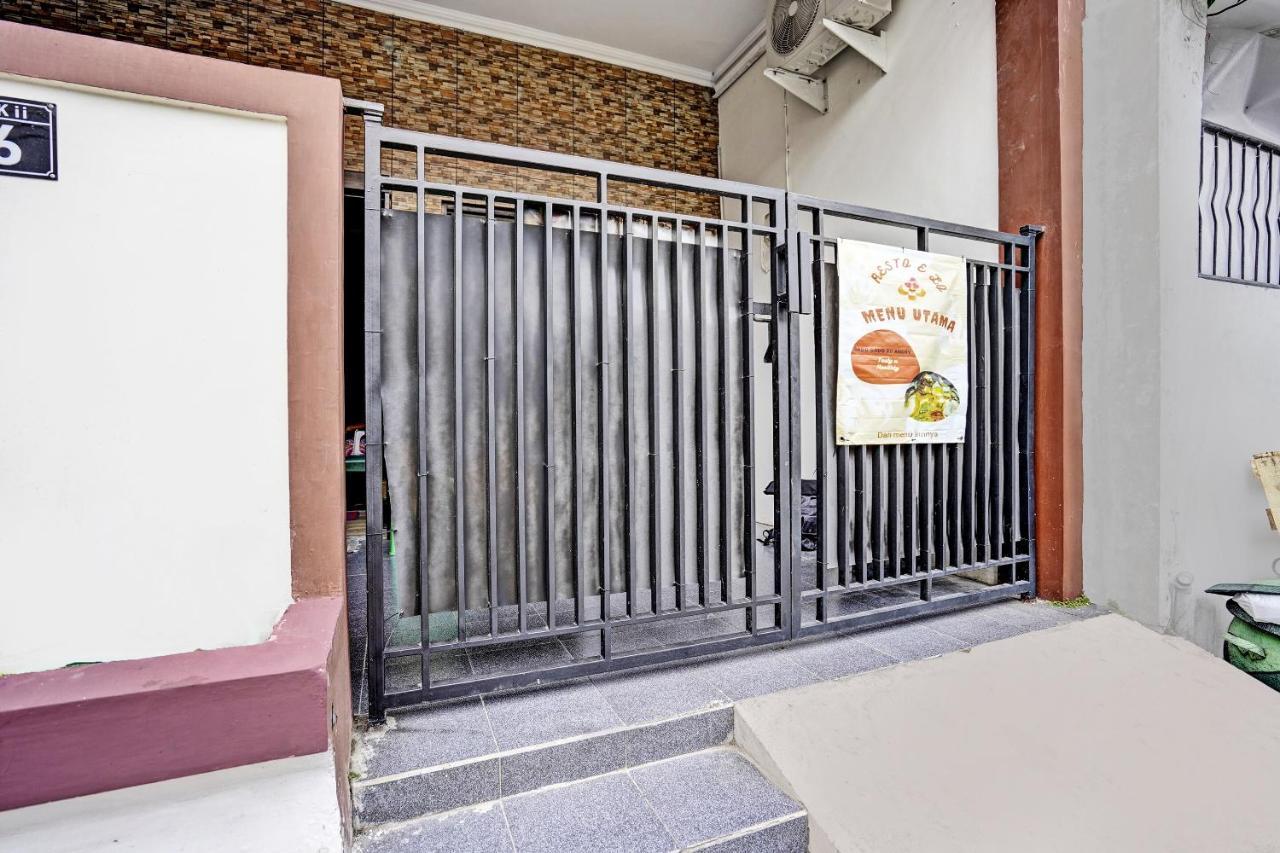Oyo 92435 Sunlo Cozy Home Family Homestay Syariah Surabaya Exterior foto